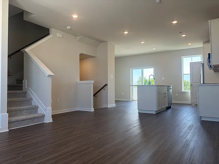 366 Mingo Way — Photo 14