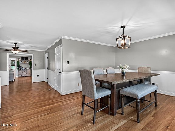 4th image of 1115 Clifton Road