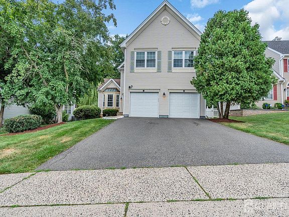 3rd image of 48 Plantation Rd