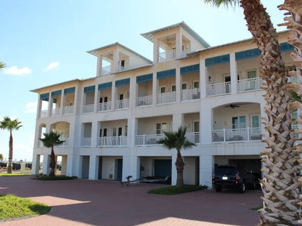 8415 Water St, South Padre Island, TX 78597