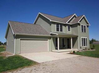 14686 Carlon Dr, Lake Odessa, MI 48849
