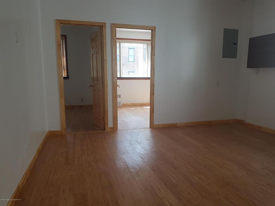 2nd image of 91 Van Sicklen St
