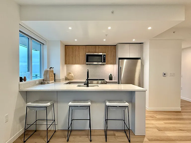 2488 Granville St — Photo 153