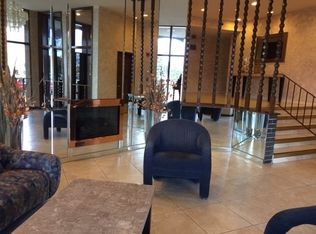 4901 Golf Rd APT 201, Skokie, IL 60077