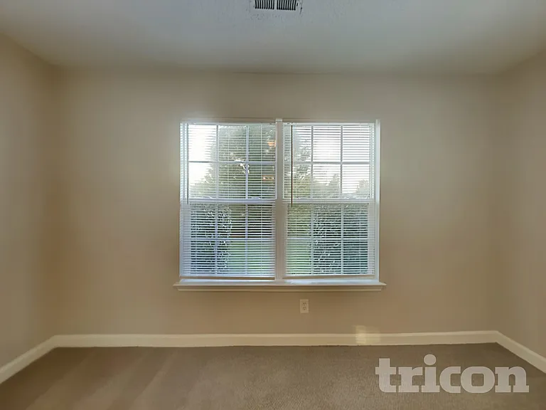 2008 Sunset Village Dr — Photo 7