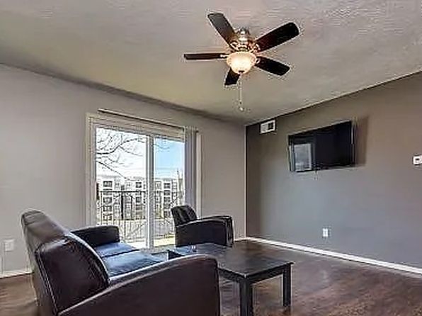 232 S Florence Ave APT 102