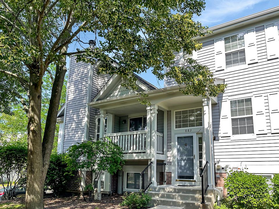 1st image of 883 Essex Cir