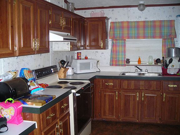 2nd image of 1134 Pine Ave
