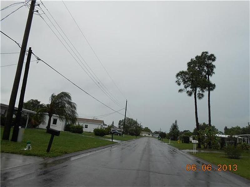 2nd image of 409 Dunn Dr