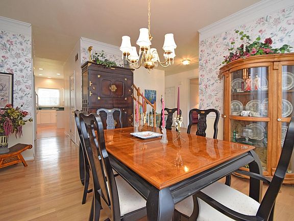 3rd image of 4851 Forest Meadows Ct
