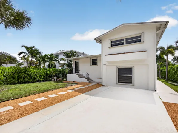 9106 SE Venus St, Hobe Sound, FL 33455