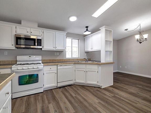 4th image of 2650 W UNION HILLS Drive #38