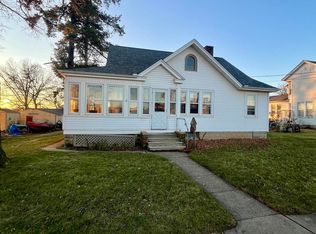208 S Callender St, Eureka, IL 61530