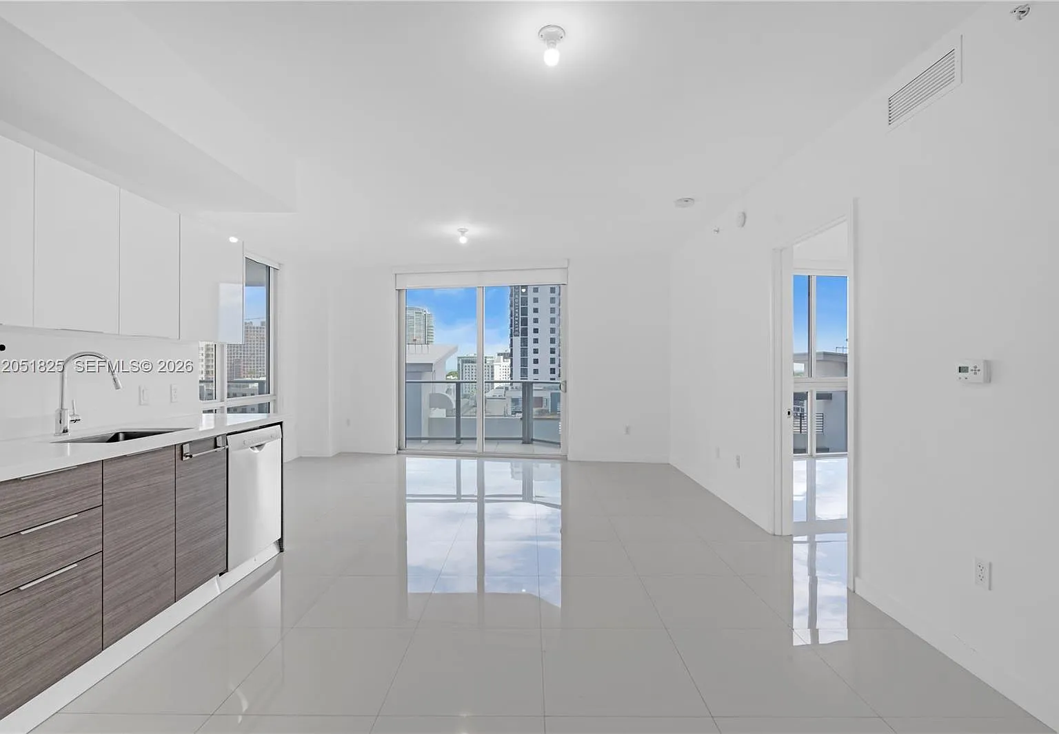 Brickell Ten Condo — Photo 3