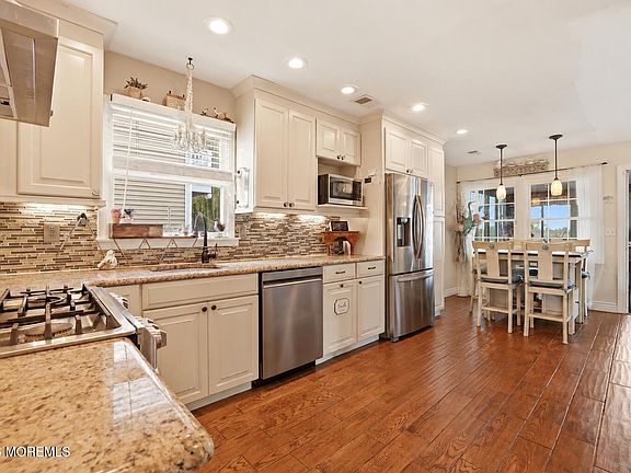 5th image of 45 Florence Avenue