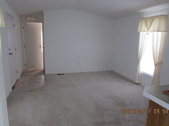 5th image of 302 Plymouth Dr