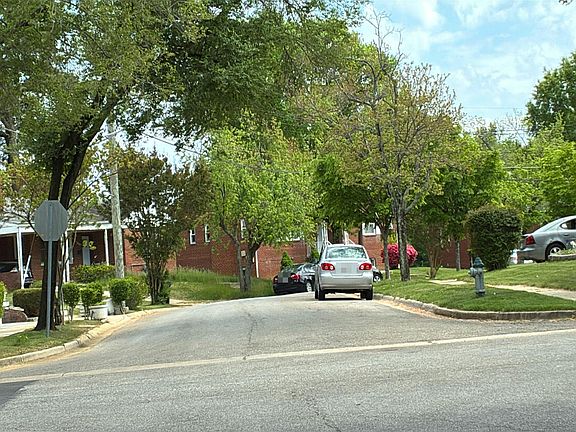 4th image of 2127 Keating St