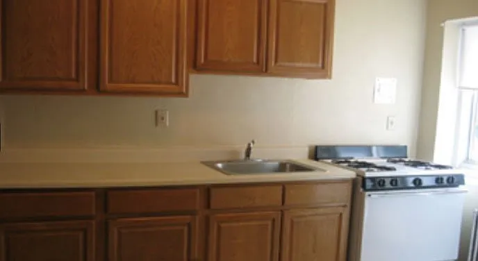 158 Oakland St #158 — Photo 4