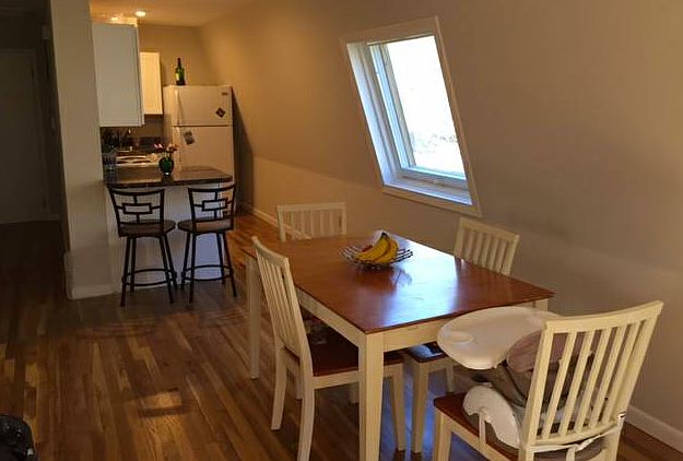 Kitchen/Eating area