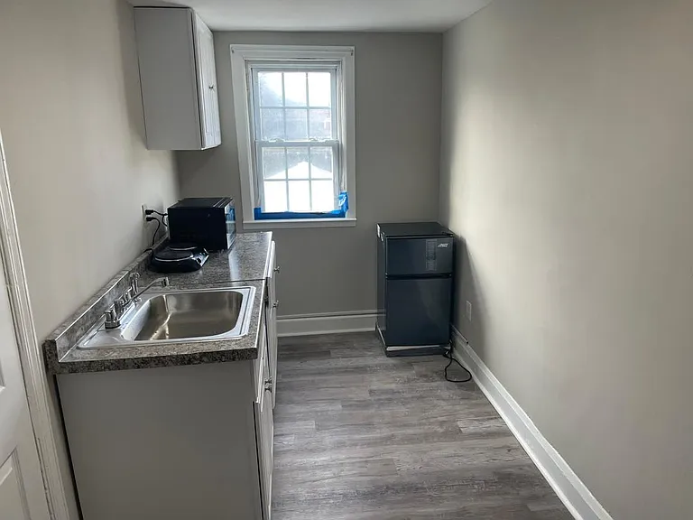 1914 Midland Rd #2 — Photo 10