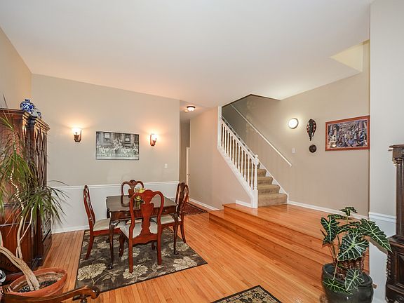4th image of 4603 S Lake Park Ave