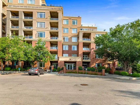 24 S Hemlock Cres SW #3113, Calgary, AB T3C 2Z1