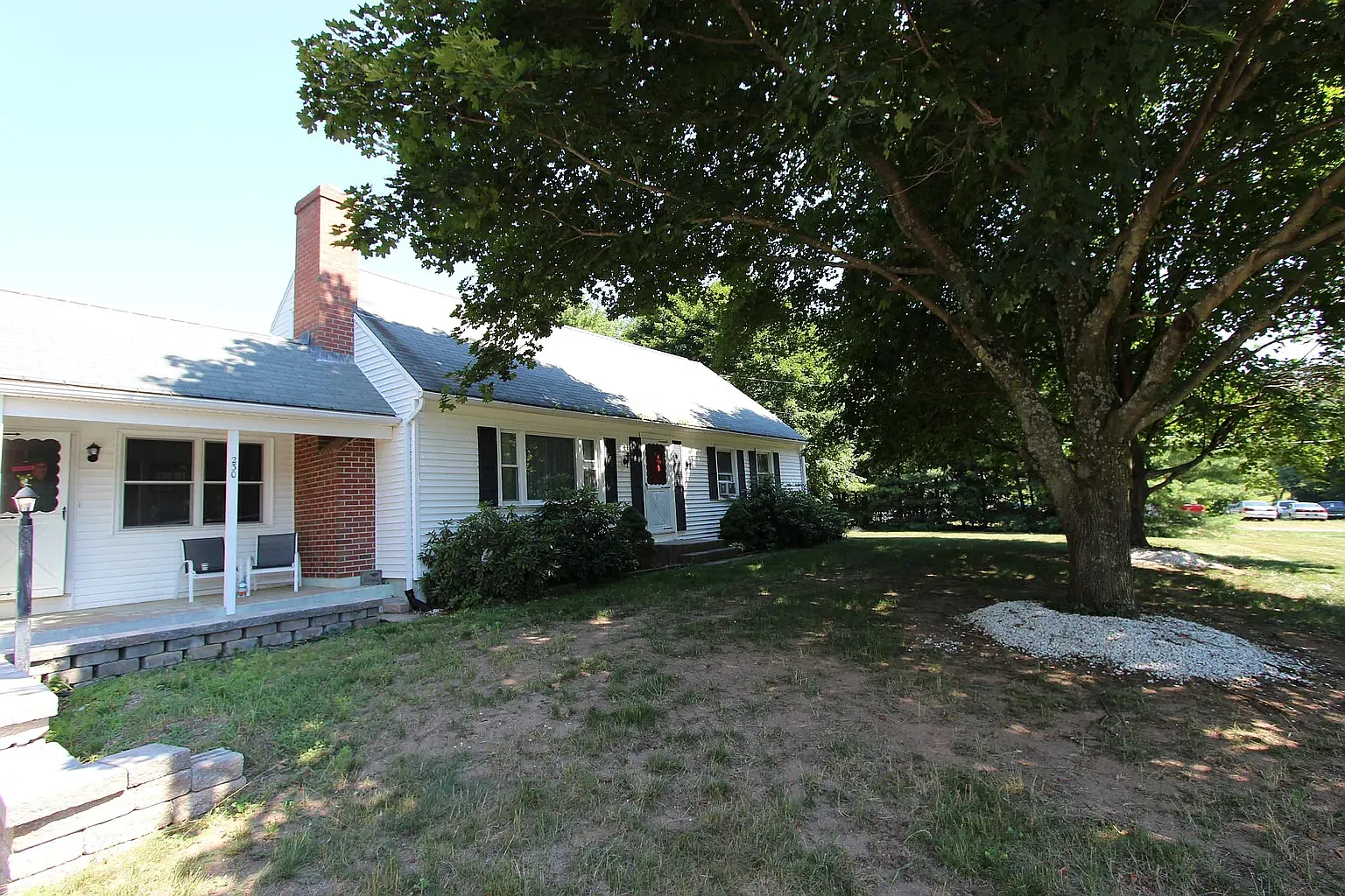 5 bed, 2.5 bath, 2112 sqft, $2,950 — Photo 1