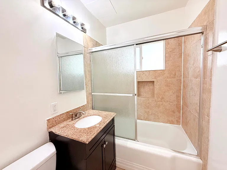 1415 Hudson Avenue — Photo 14