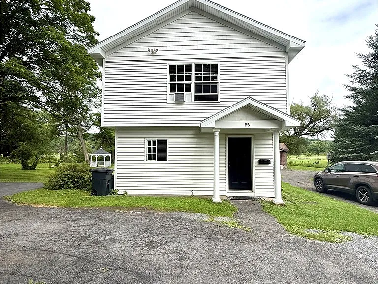 55 University Ave — Photo 1
