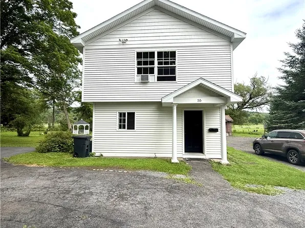 55 University Ave, Hamilton, NY 13346