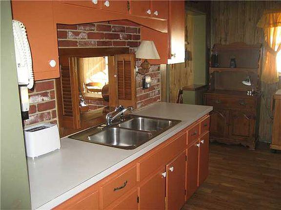 3rd image of 129 NW 10th Ct