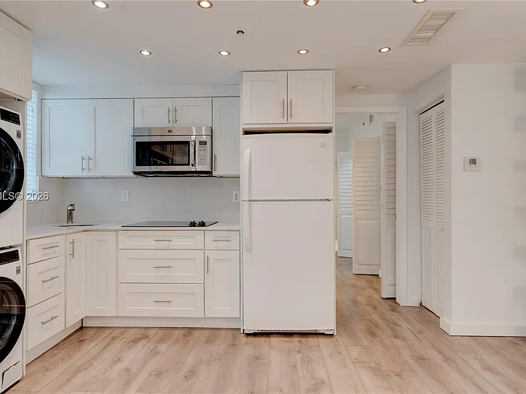 1550 Drexel Ave #101 — Photo 13