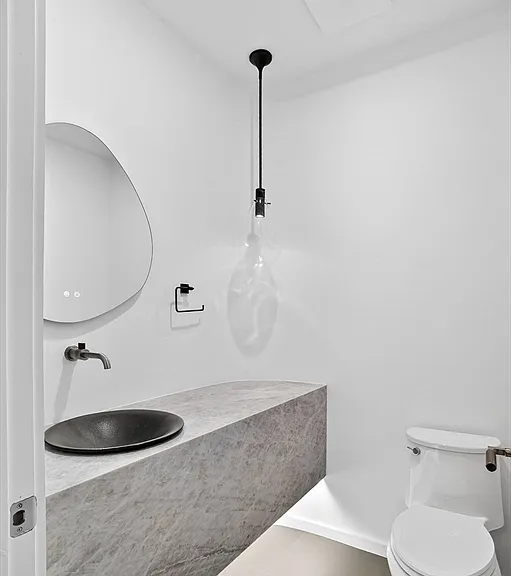 17 Algonquin Rd #B — Photo 5