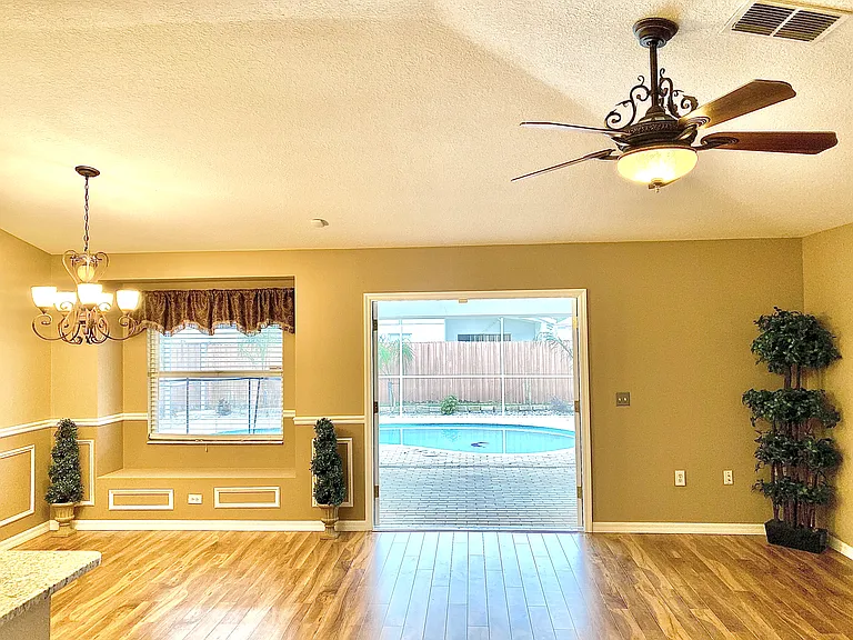 22815 Richardson Ln — Photo 5
