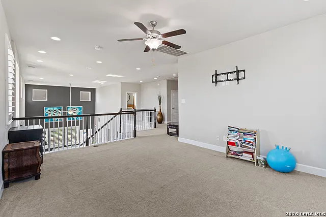 2838 Cliff Cyn — Photo 17