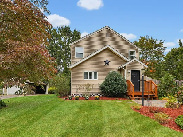 63 Cypress Rd, Attleboro, MA 02703