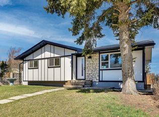 708 S Sacramento Pl SW, Calgary, AB T2W0R5