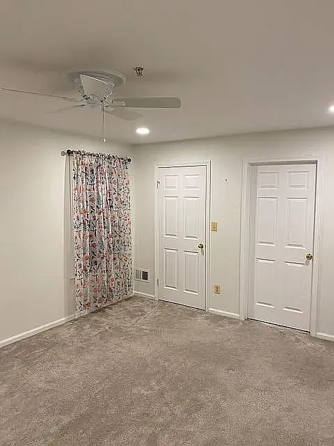 2 bed, 1050 sqft, $2,450 — Photo 4