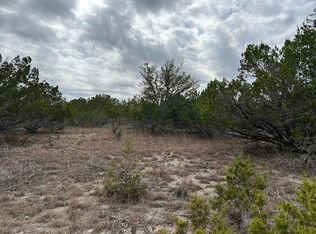 413 Center Point Dr E, Center Pt, TX 78010