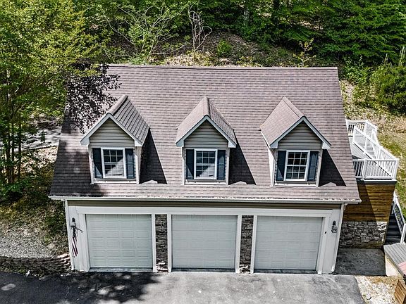 3rd image of 115 Southern View Dr