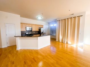 450 E Ohio St APT 117, Indianapolis, IN 46204
