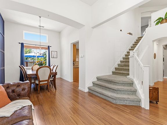 5th image of 3154 Olympic Way