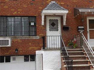 52-62 71st St, Flushing, NY 11378