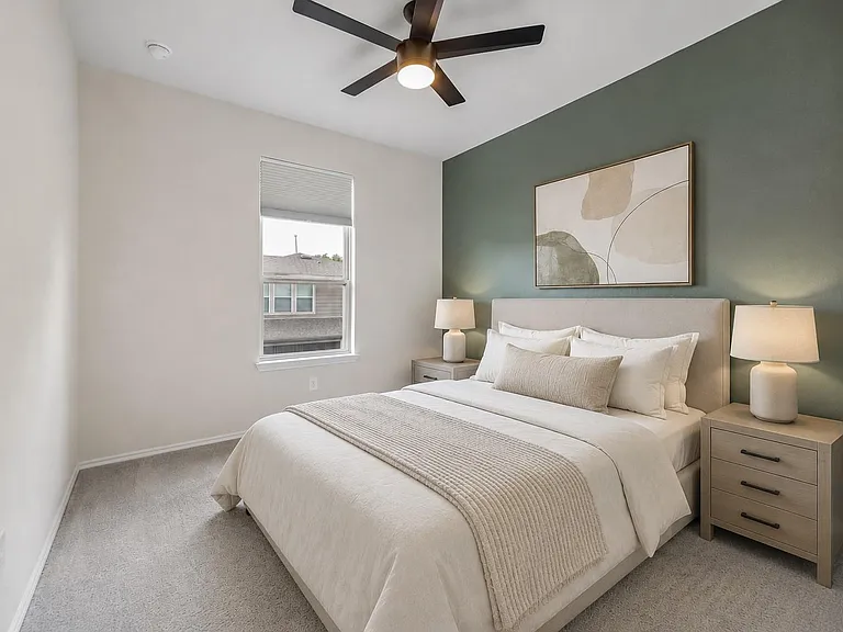 1821 Agoura Hills Dr — Photo 12