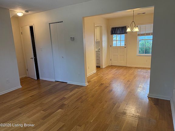 4th image of 202 S Galt Ave APT 5