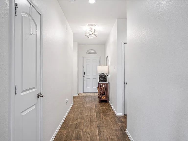 22627 Petrizzi Ln — Photo 17