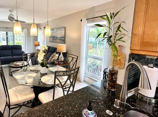 250 NE 20th St #1090, Boca Raton, FL 33431