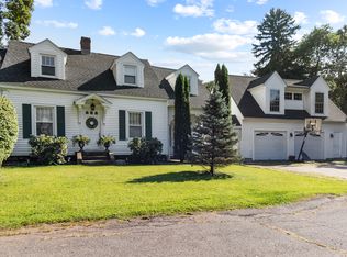133 1/2 Steinmann Ave, Middlebury, CT 06762