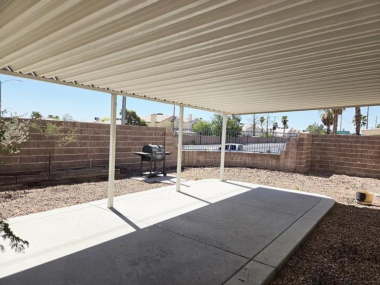 1900 Villa Vista Way — Photo 20