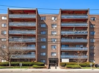 32 Whites Ave #D41, Watertown, MA 02472